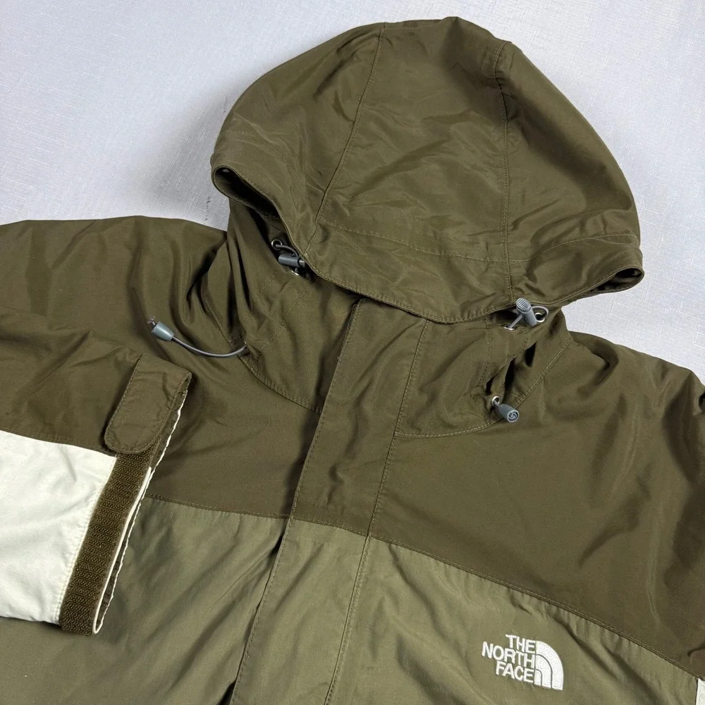 The North Face HyVent Rain Jacket Mens XL Green Two Tone Hooded Shell Coat
